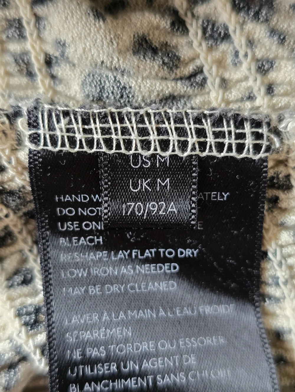 Urban Outfitters Croppee Leopard Print Smocked Top Size Medium - Picture 11 of 12
